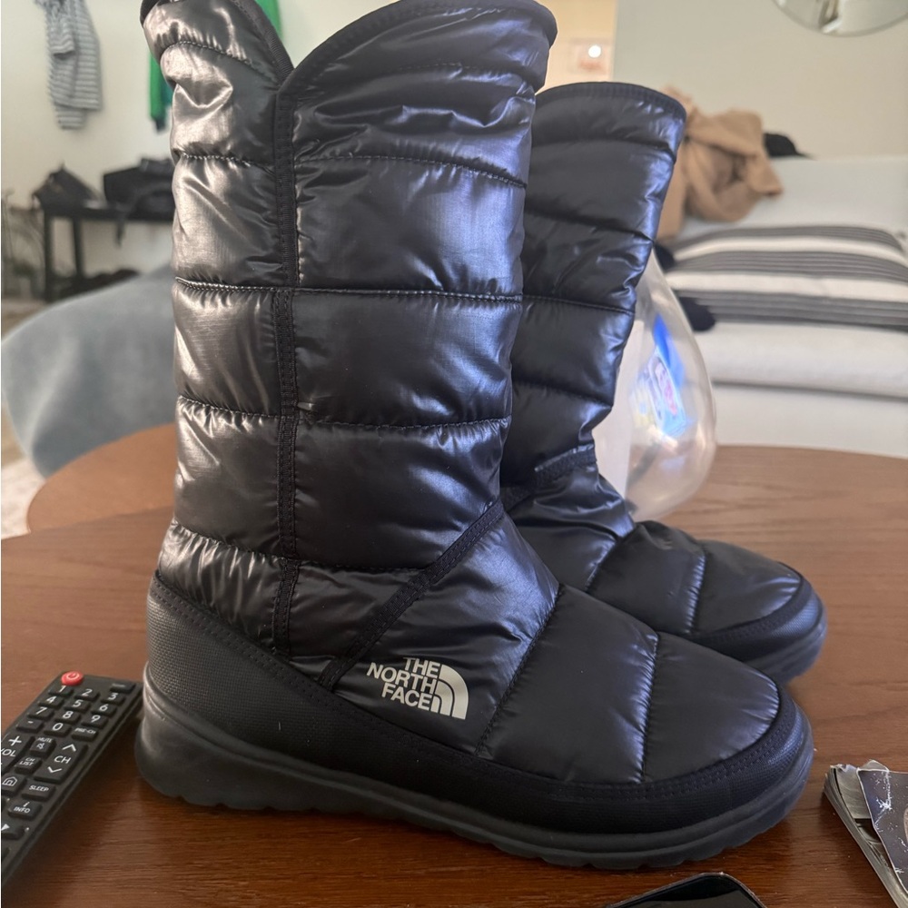 The North Face Shiny Black Winter Boots